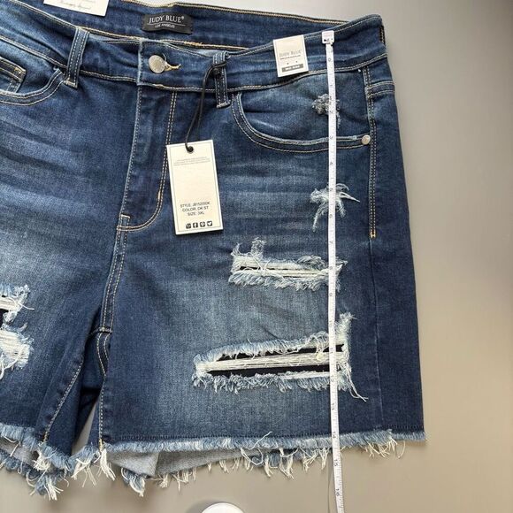 Judy Blue Mid-Rise Patch Cut Off Shorts denim jean size  3XL new - Picture 5 of 12